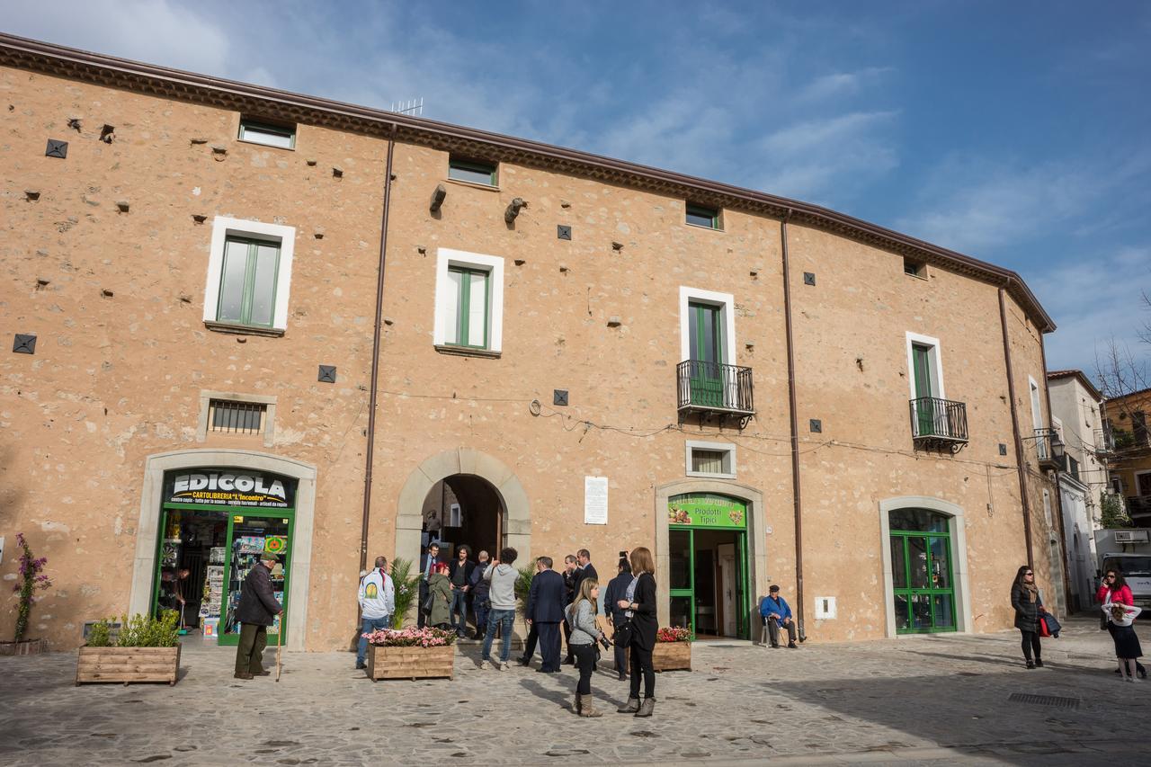 Residenza Palazzo Di Lorenzo Ceraso Exterior foto